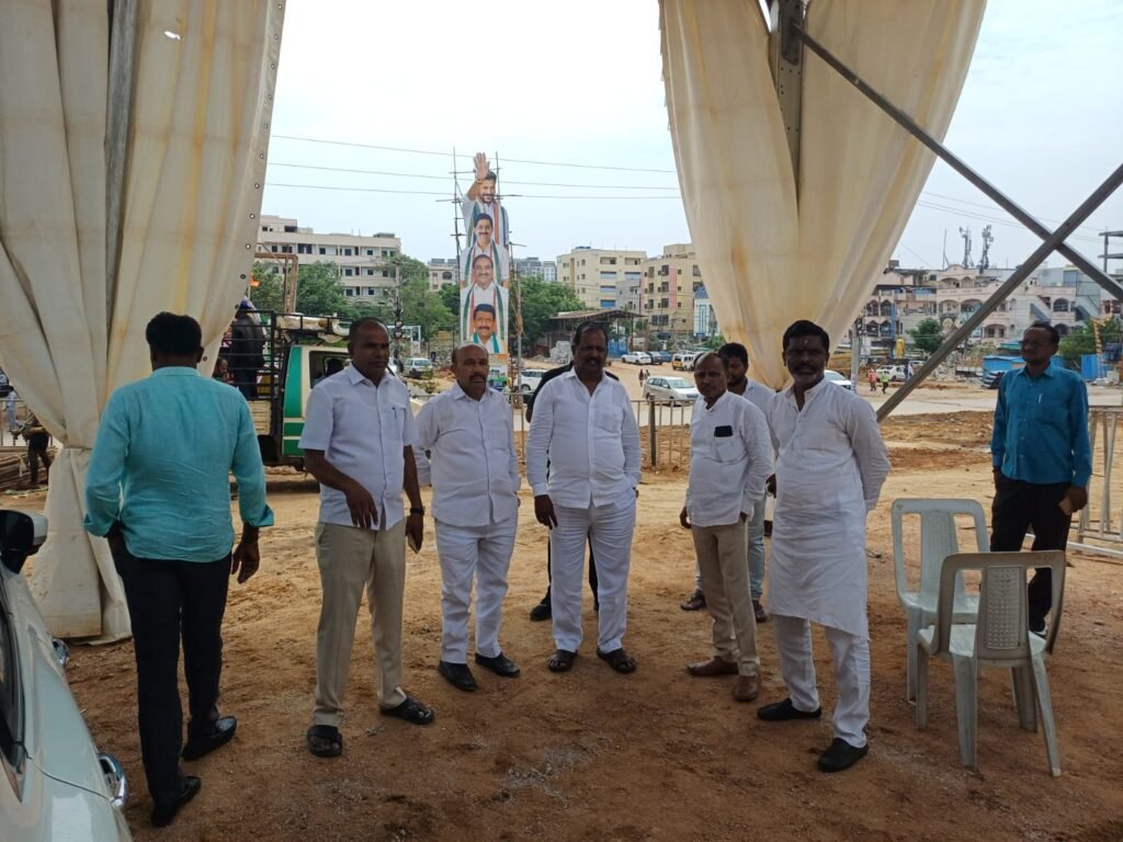 అభివృద్ధి పనులకు ముఖ్యమంత్రి రేవంత్ రెడ్డి శంకుస్థాపన.  మియాపూర్‌లో ఏర్పాటు చేస్తున్న సభా ప్రాంగణాన్ని పరిశీలించిన జైపాల్.  సభా ఏర్పాట్లు, భద్రతా చర్యలపై అధికారులకు సూచనలు.